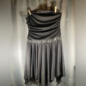 Studio 1940 strapless, formal/special occasion/dance silver, black dress- Size20